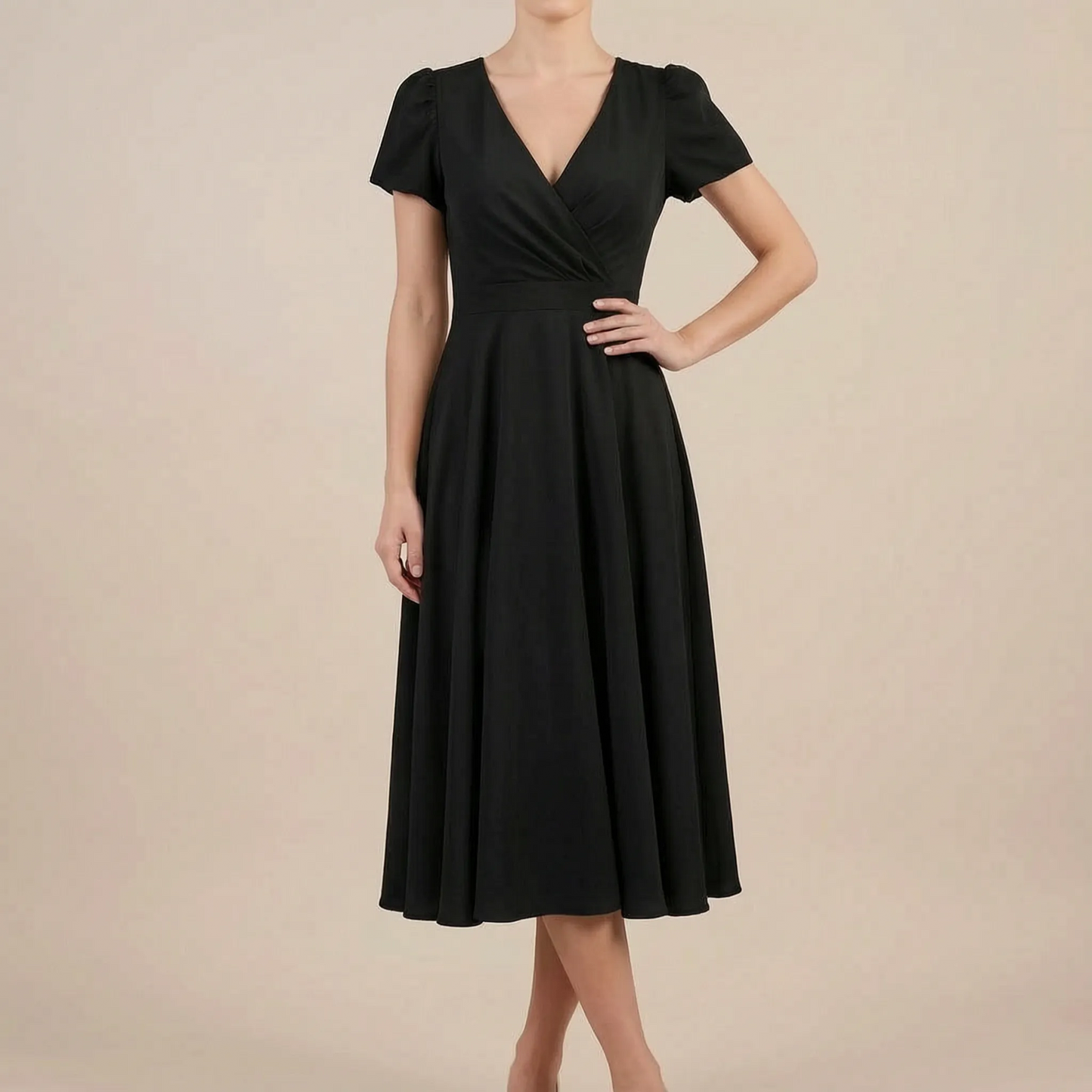Amorette | Elegancka Sukienka Midi Z Kopertowym Dekoltem