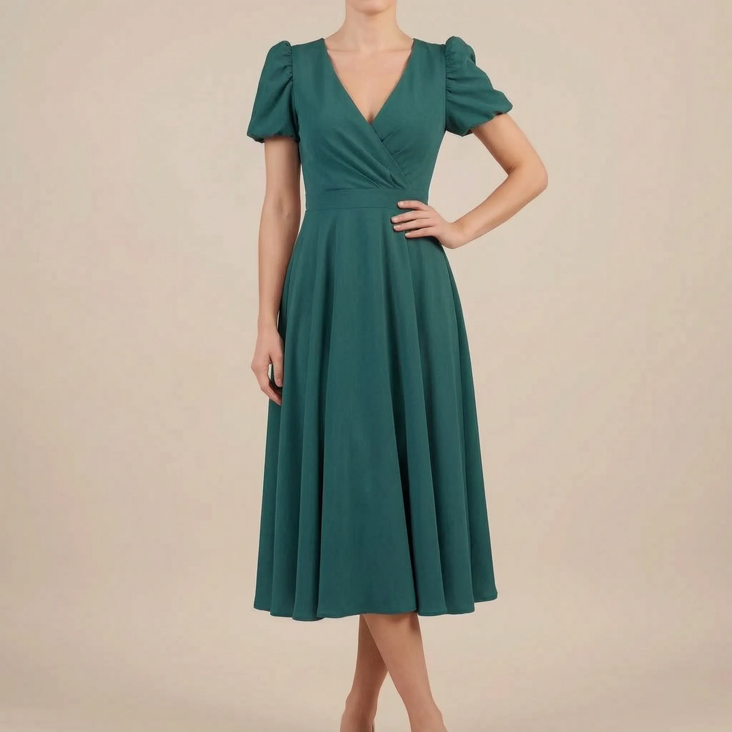 Amorette | Elegancka Sukienka Midi Z Kopertowym Dekoltem