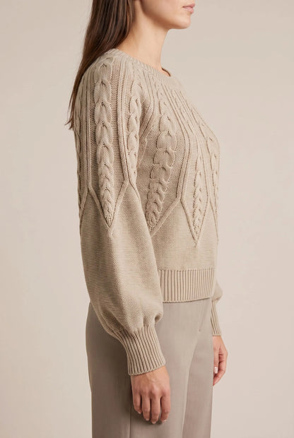AuraKnit | Elegancki Sweter Damski Z Warkoczowym Splotem