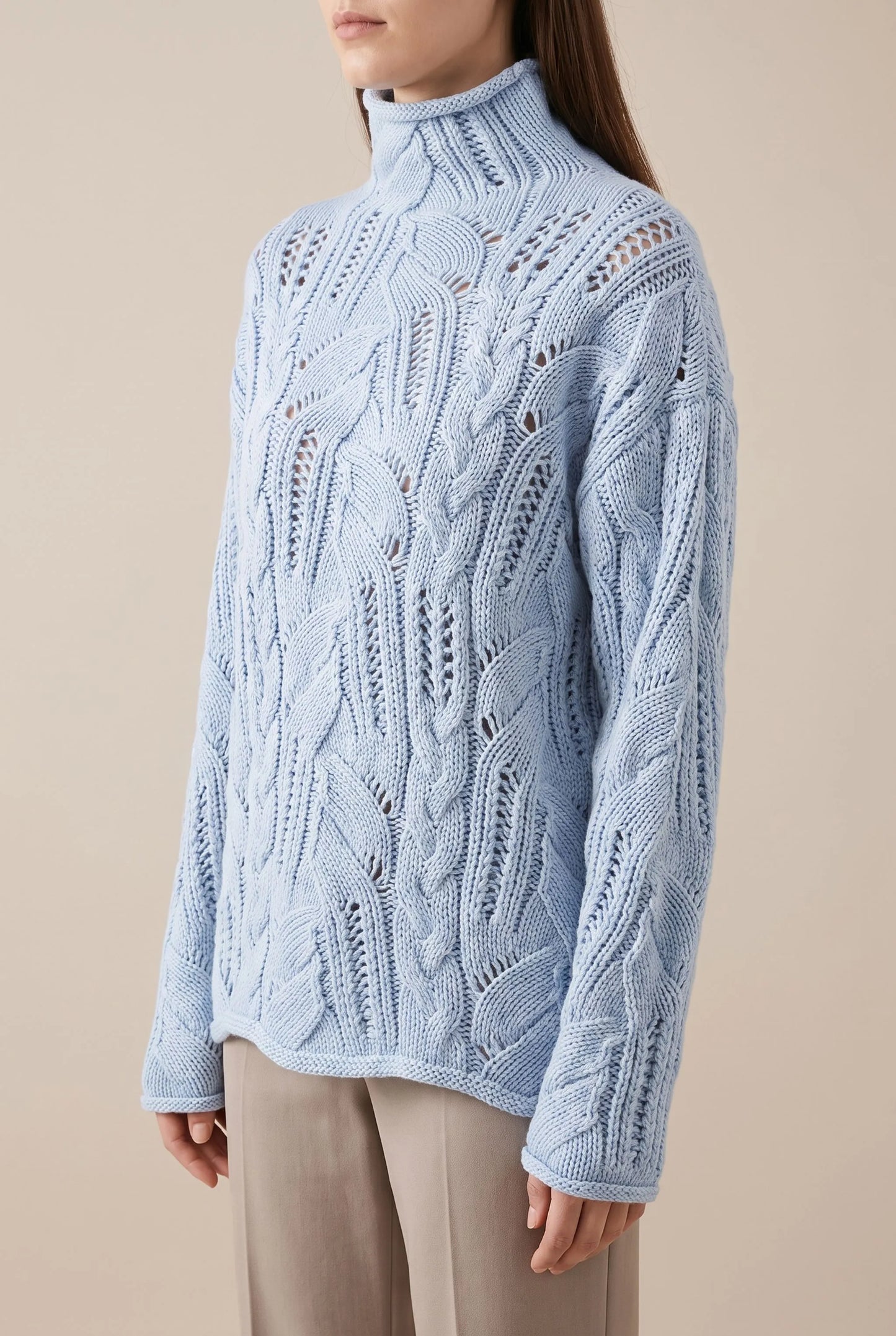 AuraWeave | Puszysty Sweter Damski Z Golfem