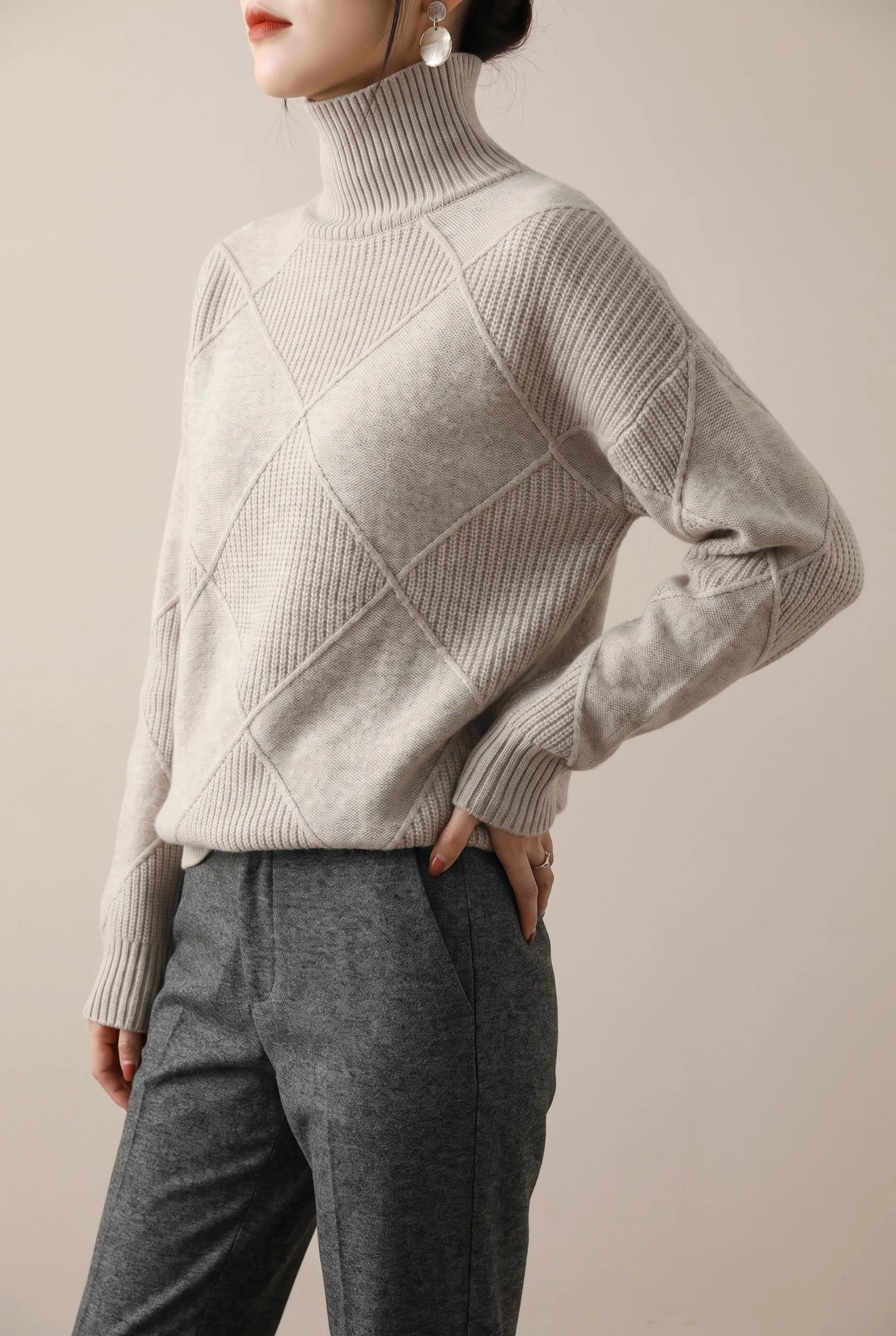 Auresa | Sweter W Romby Damski