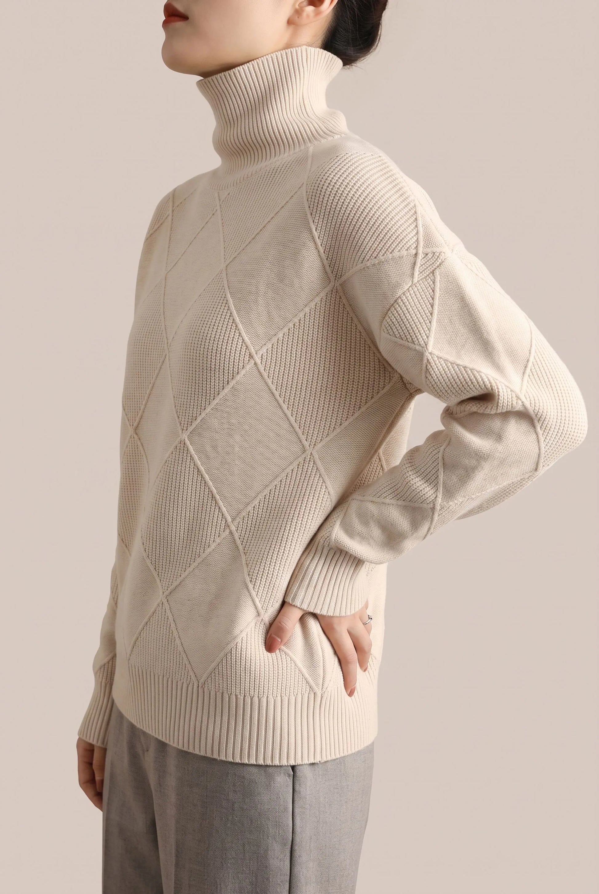 Auresa | Sweter W Romby Damski