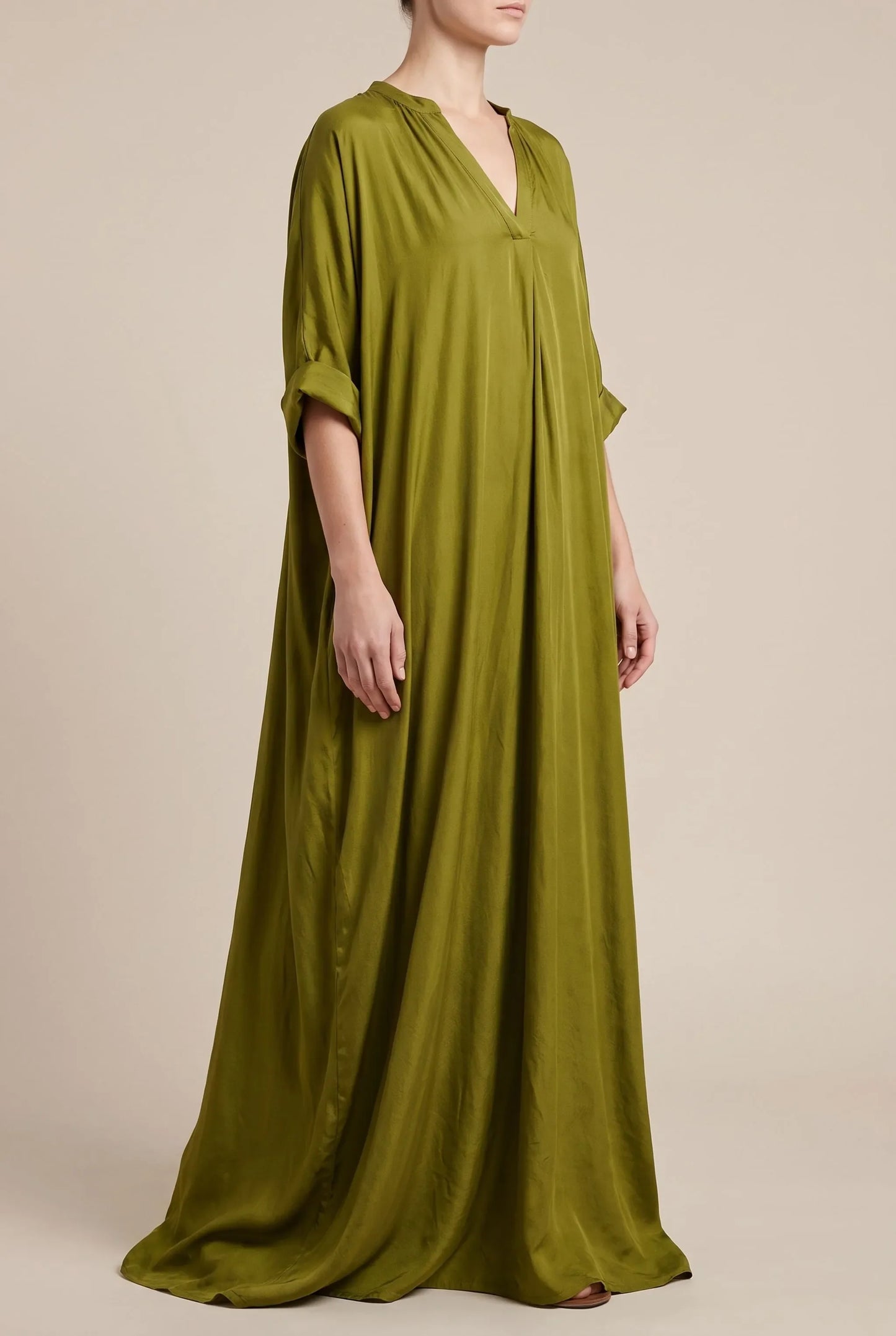 Bohella | Oliwkowa Sukienka Maxi W Swobodnym Fasonie