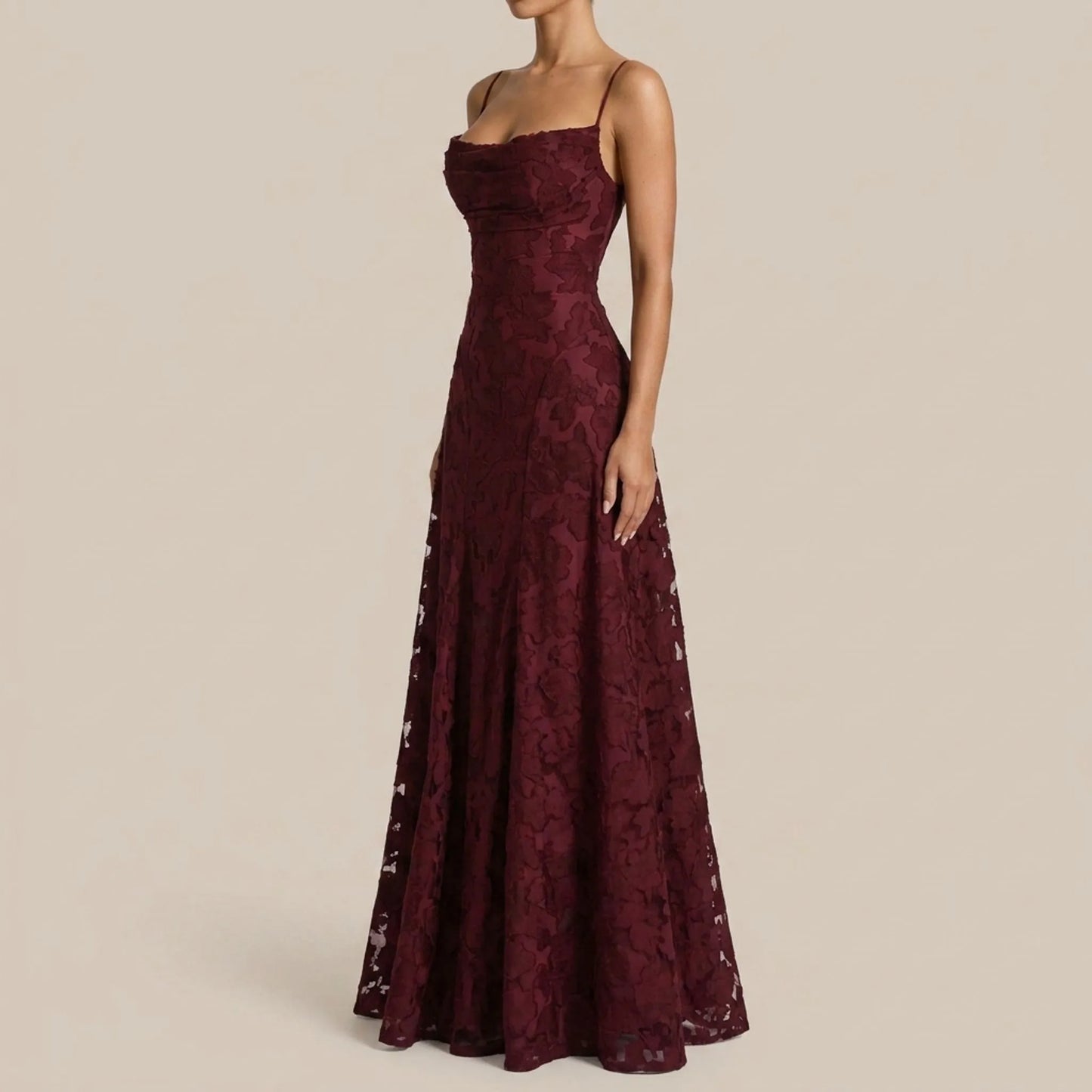 Floralia | Elegancka Sukienka Maxi Na Cienkich Ramiączkach