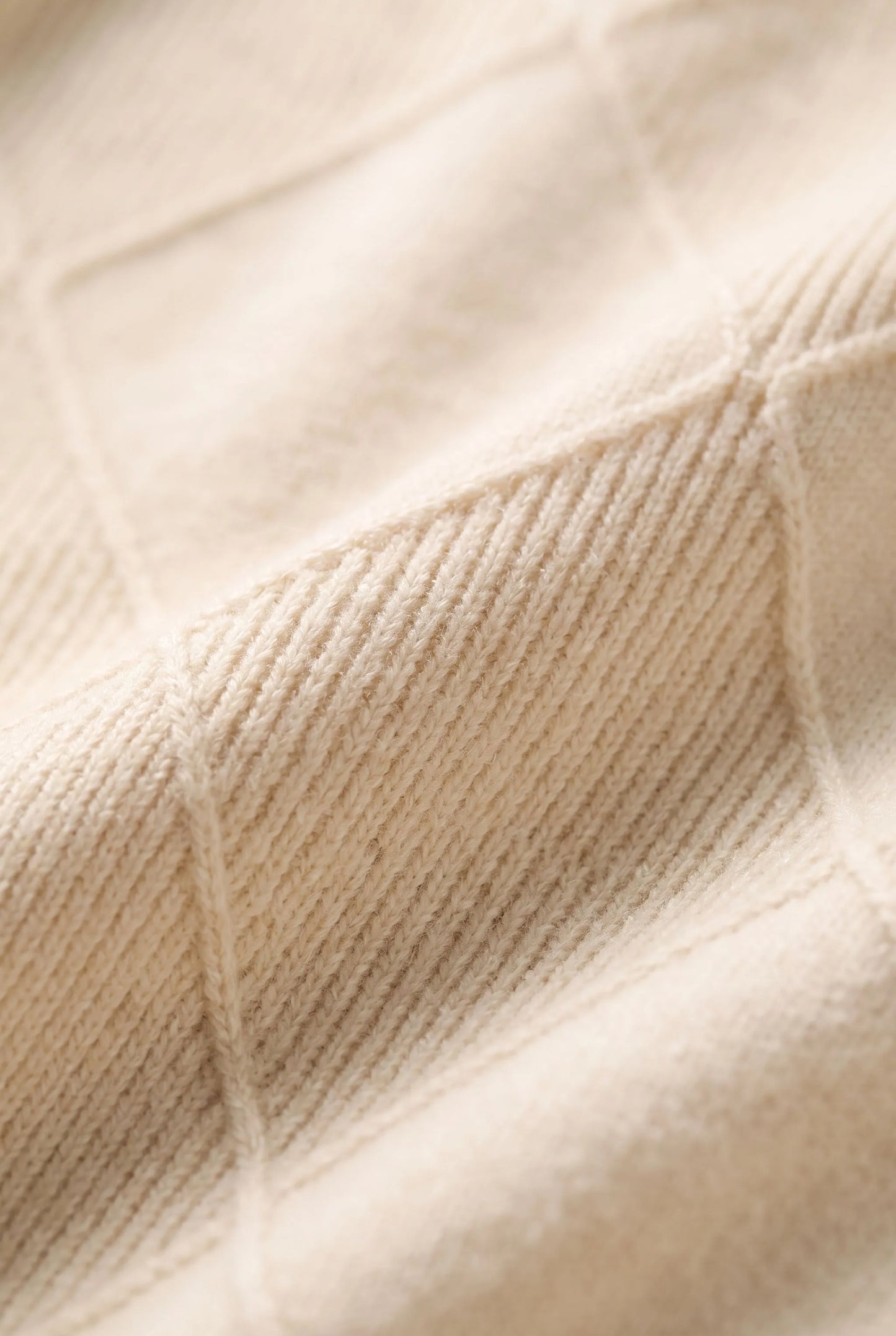 Knitrix | Sweter Typu Golf Z Wyrazistym Splotem