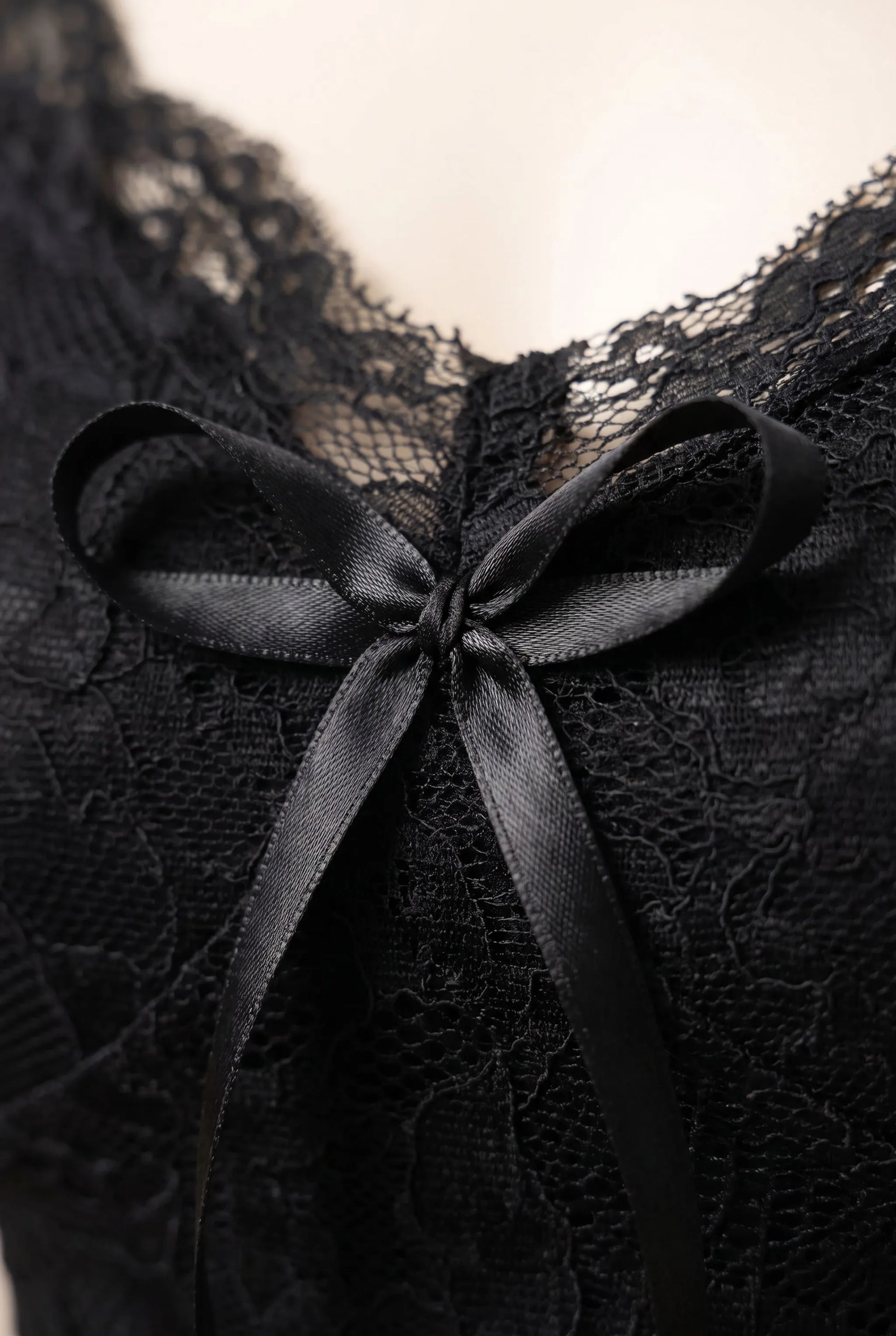 LaceEnvy | Czarna Bluzka Z Krótkim Rękawem