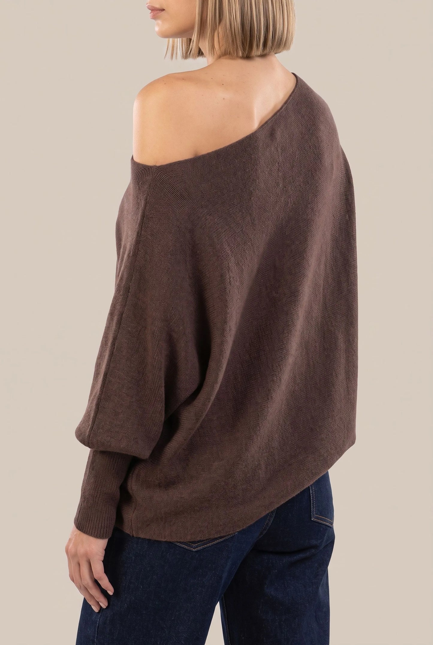 LoungeKnit | Asymetryczny Sweter Damski Oversize