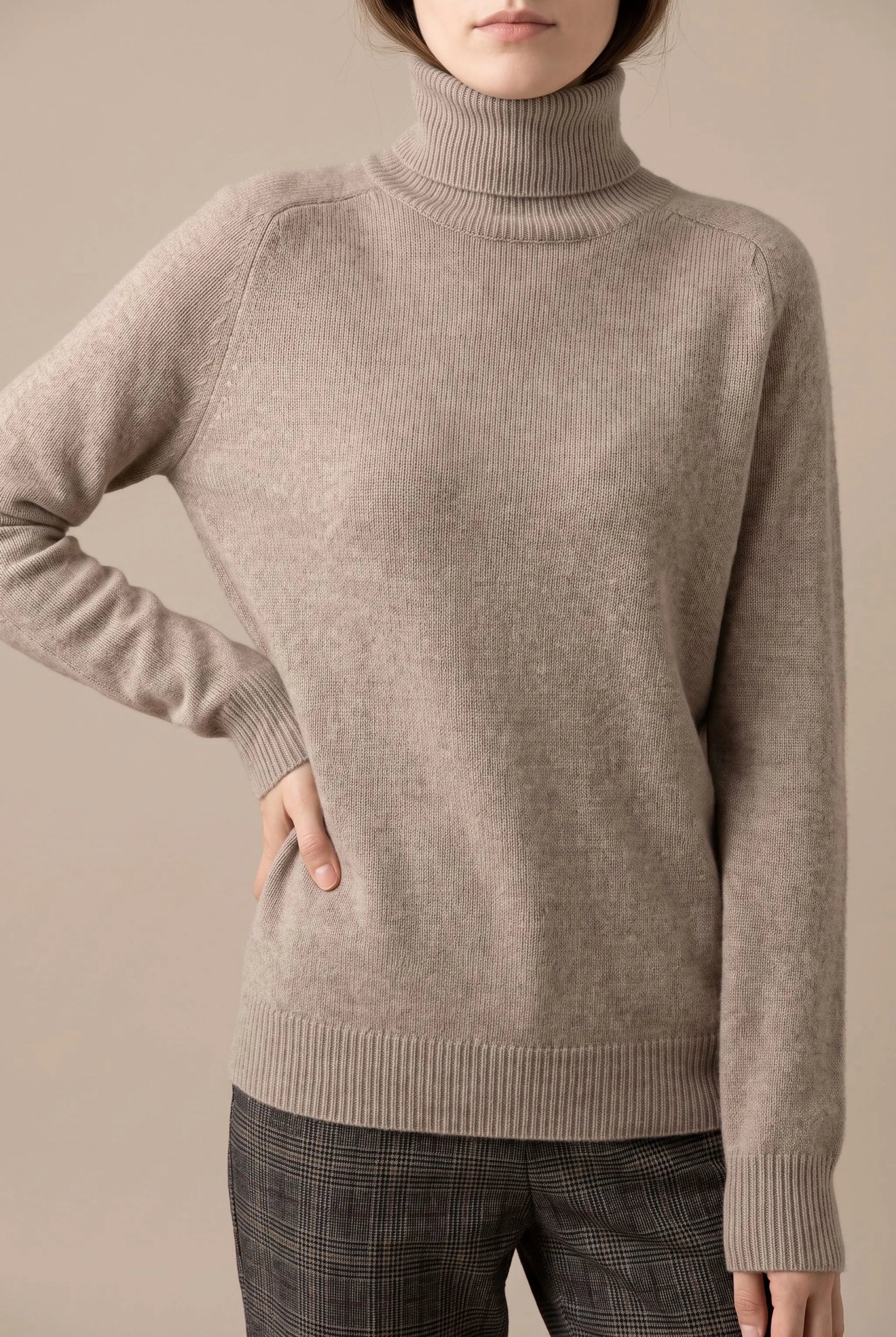 LuminaKnit | Damski Sweter Z Golfem