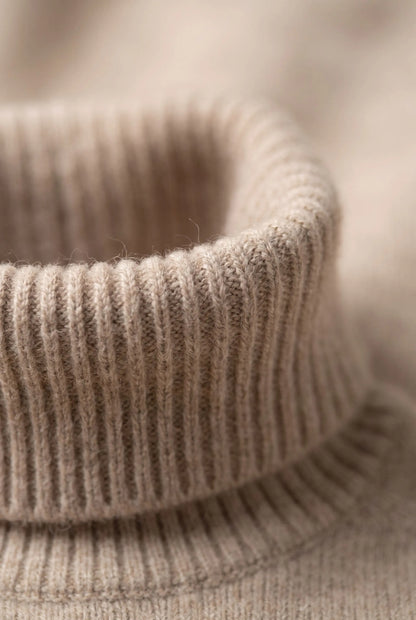 LuminaKnit | Damski Sweter Z Golfem