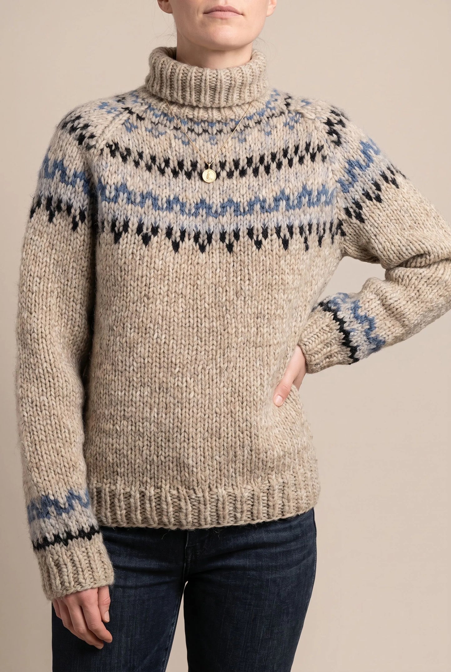 Nordicana | Sweter Z Golfem Damski
