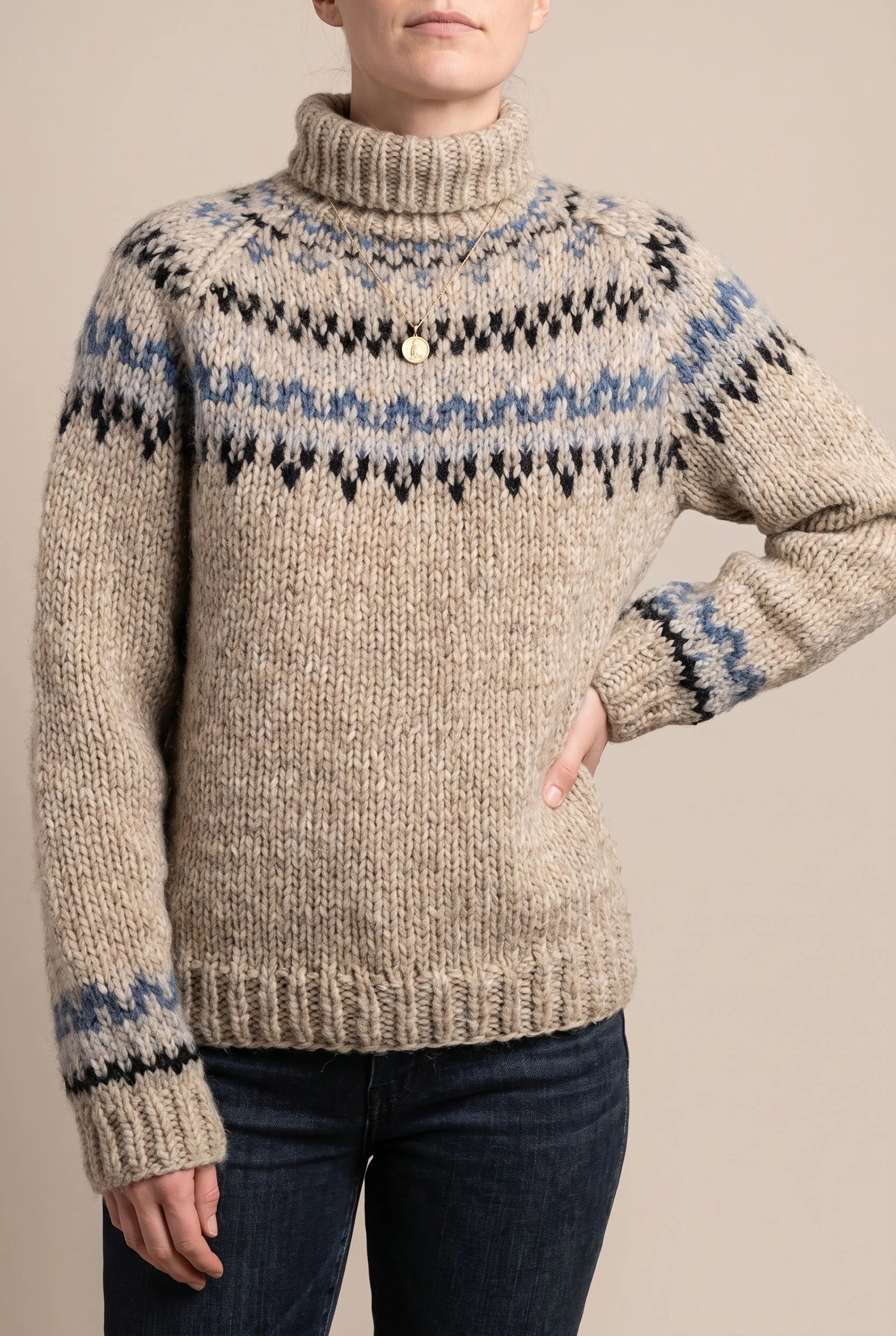 Nordicana | Sweter Z Golfem Damski
