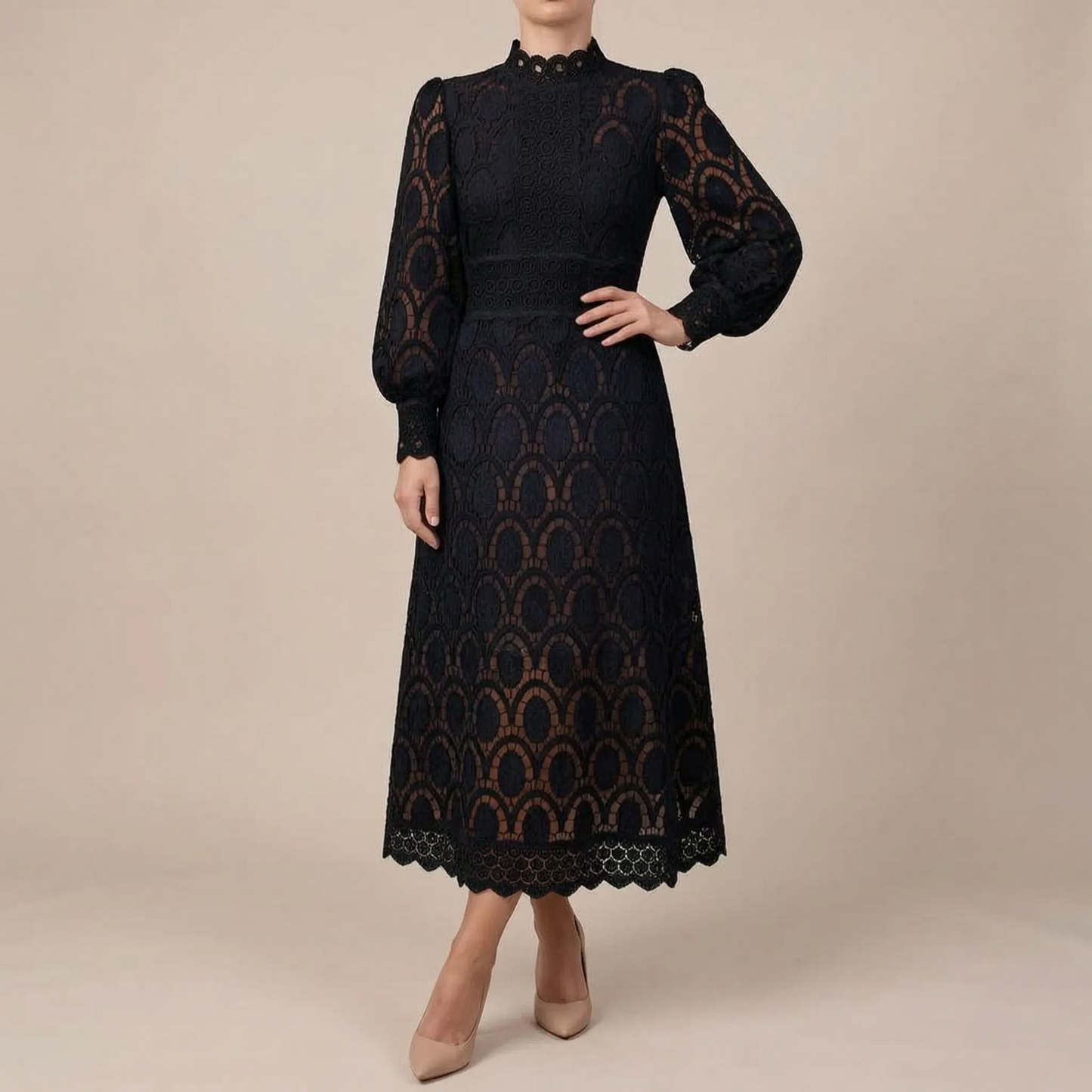 Saphia | Elegancka Sukienka Z Ażurowym Wzorem