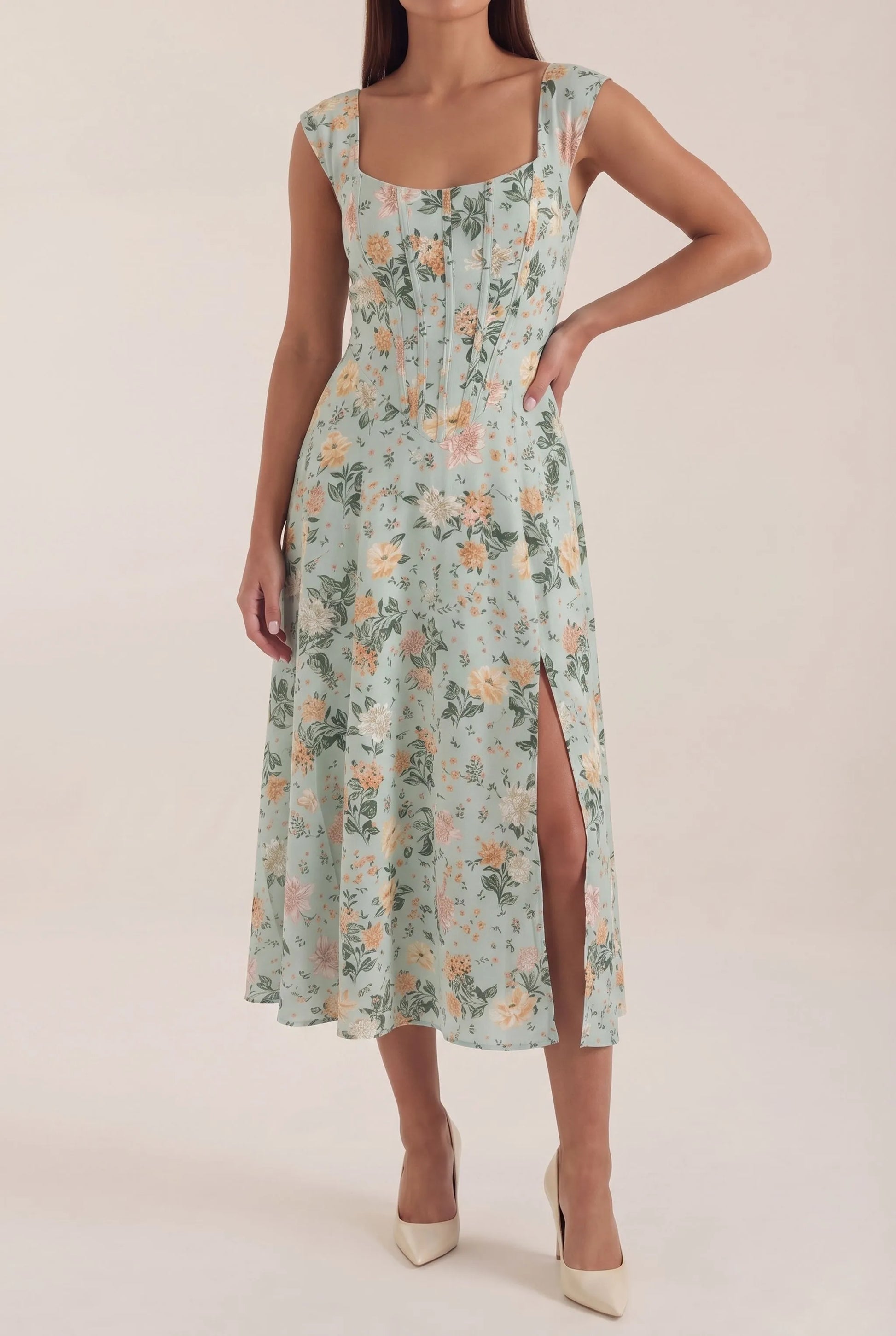 Sumira | Florales Midi-Kleid In A-Linie