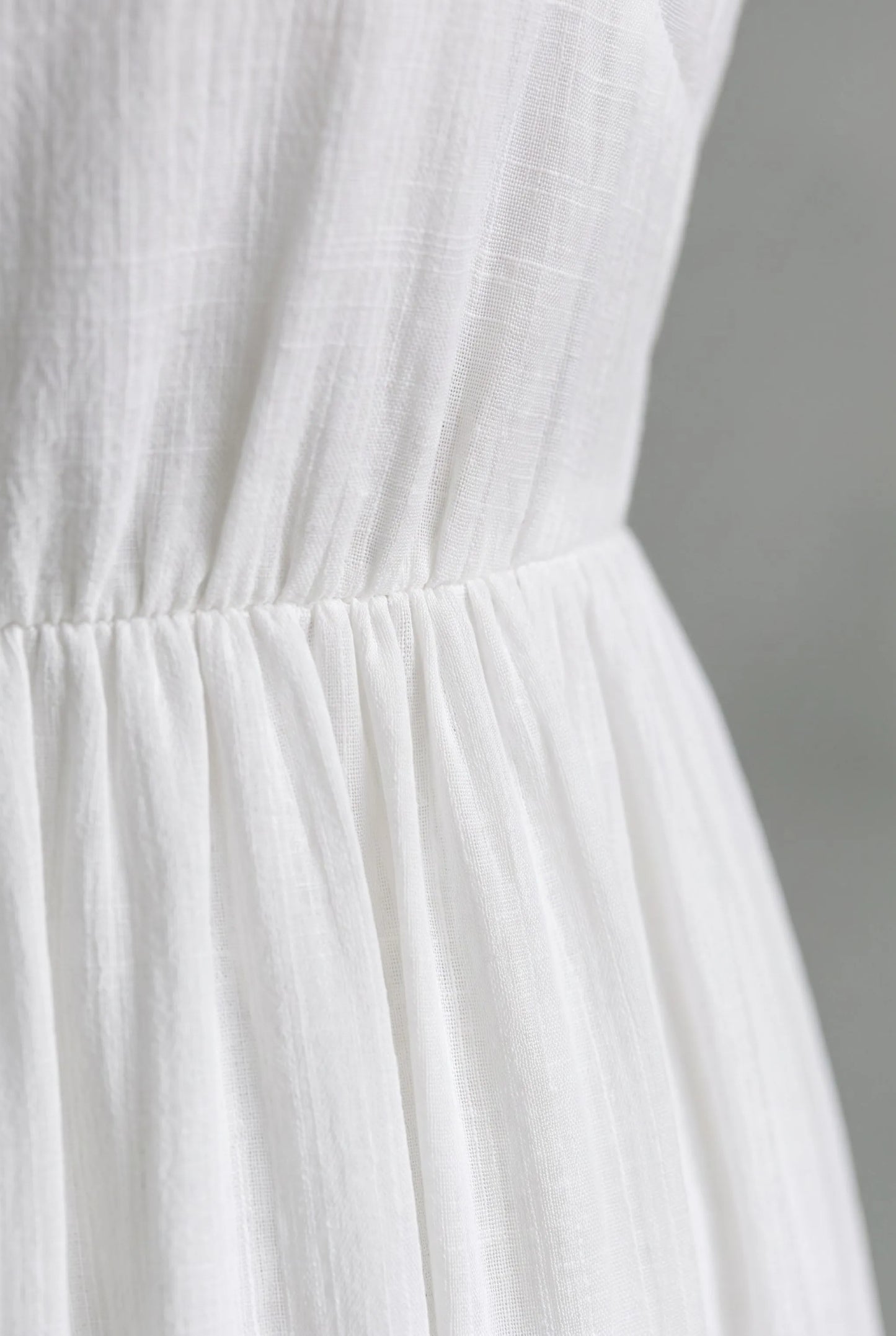 Viento | Minimalistyczna Biała Sukienka Maxi Z Długim Rękawem
