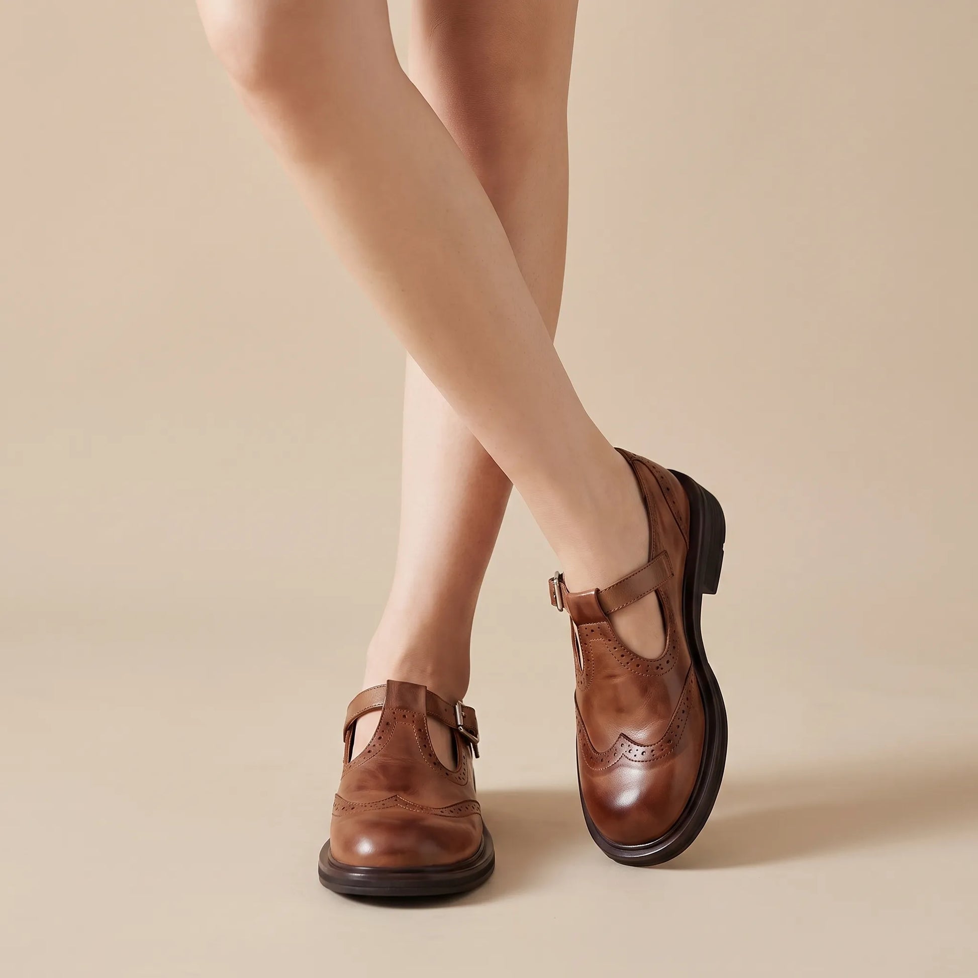 Vintovia | Eleganckie Półbuty Damskie Z Paskiem