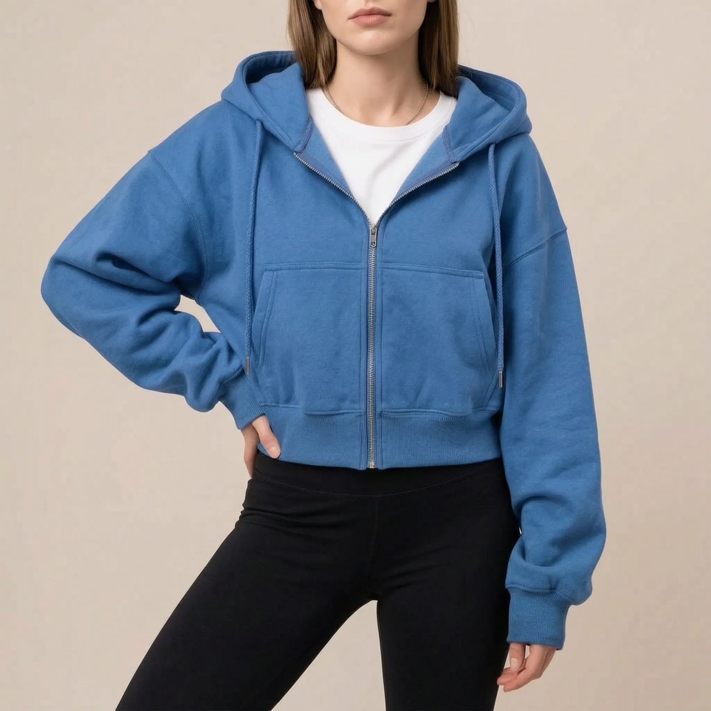 ZipNova | Krótka Bluza Z Kapturem
