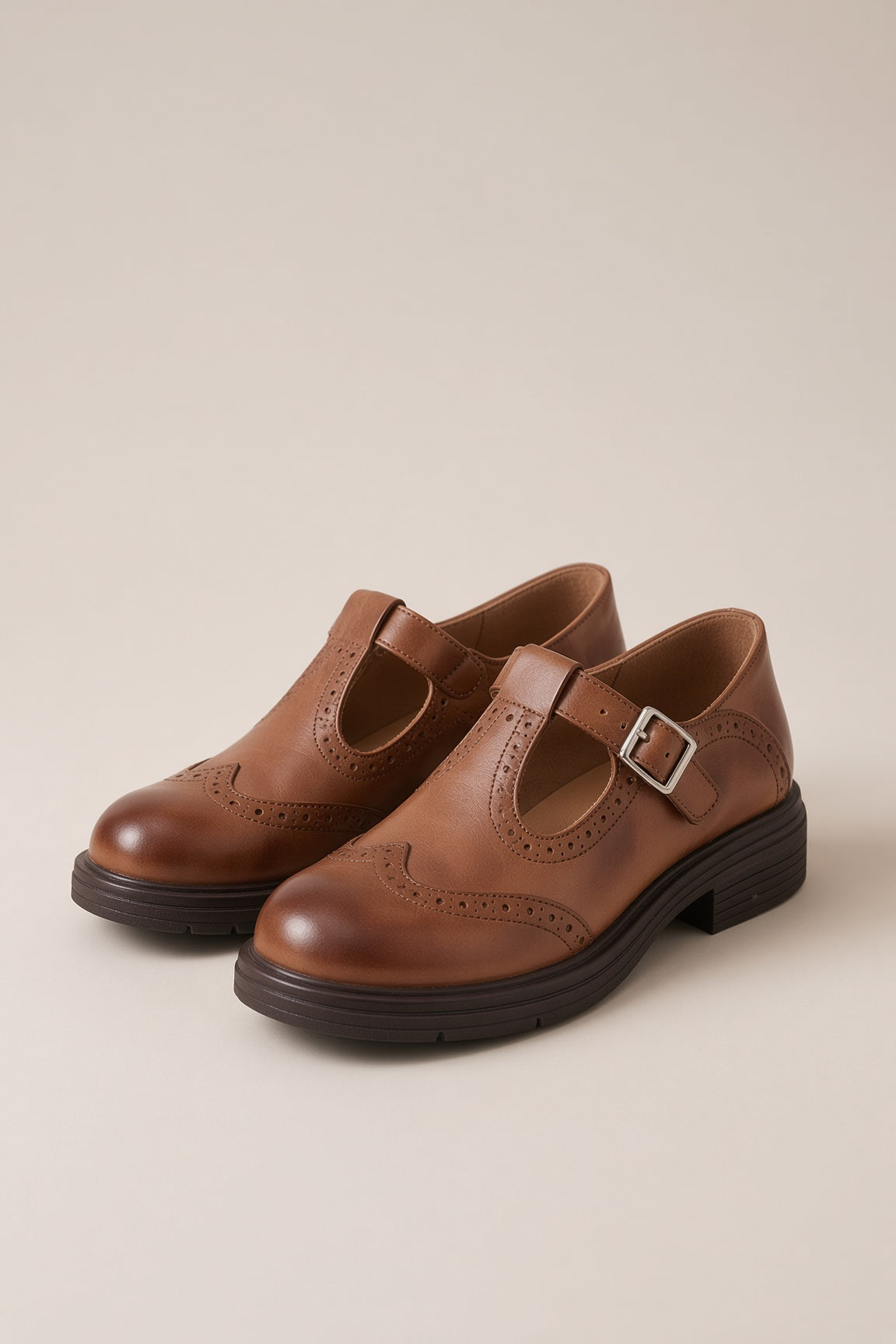 Vintovia | Eleganckie Półbuty Damskie Z Paskiem